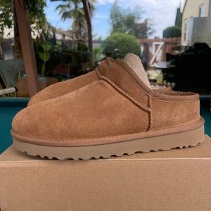 Ugh Classic Slipper